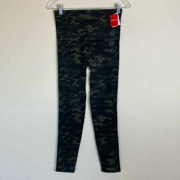 Spanx look at me now green camo leggings women’s large NWT - Picture 2 of 5